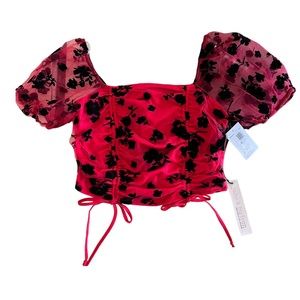 women’s top girls, Size M, red with black flowers, perfect color for Christmas